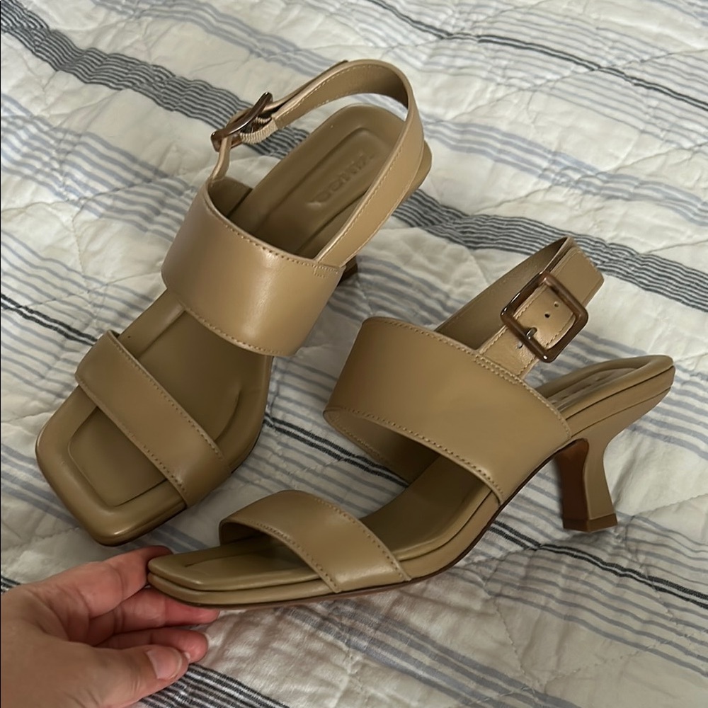 Elegant Vince Tan Heeled Sandals